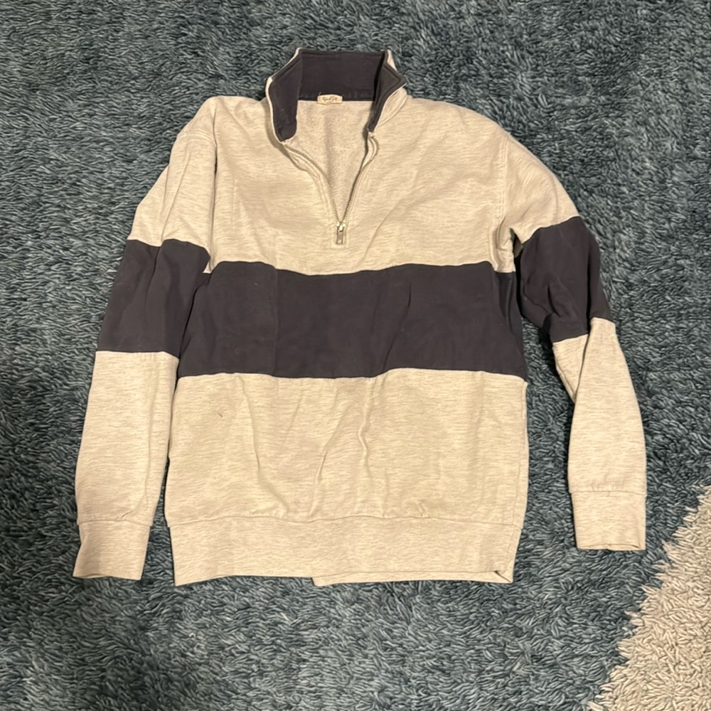 Brandy Melville Quarter zip Sweatshirt